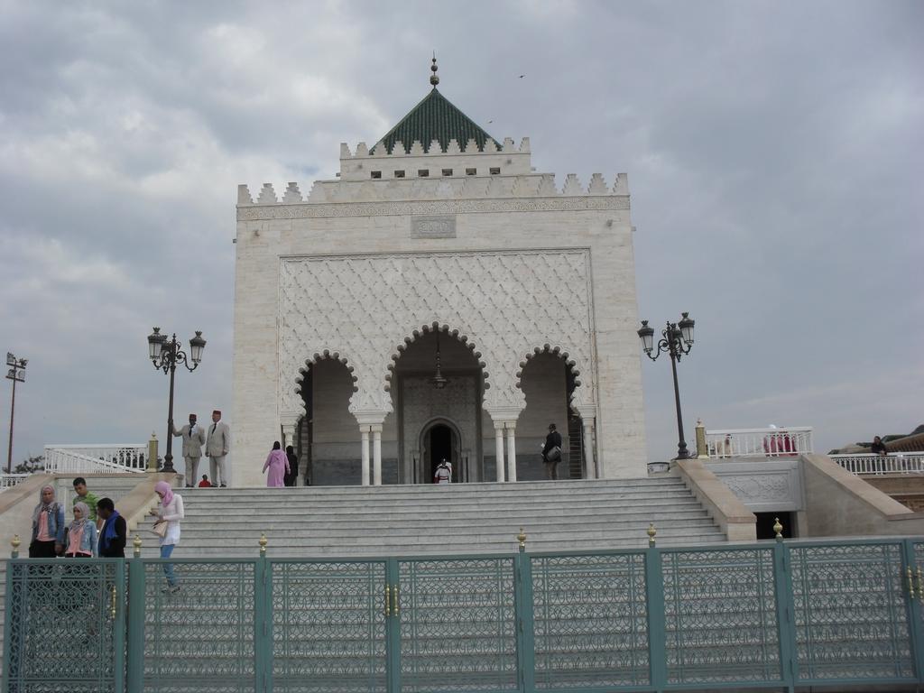 House City Center Rabat Bilik gambar